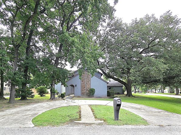 560 Brandon Rd