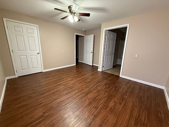 4th image of 1810 Bishop Ave #L