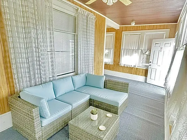 763 Saint Anthony Ave, Saint Paul, MN 55104