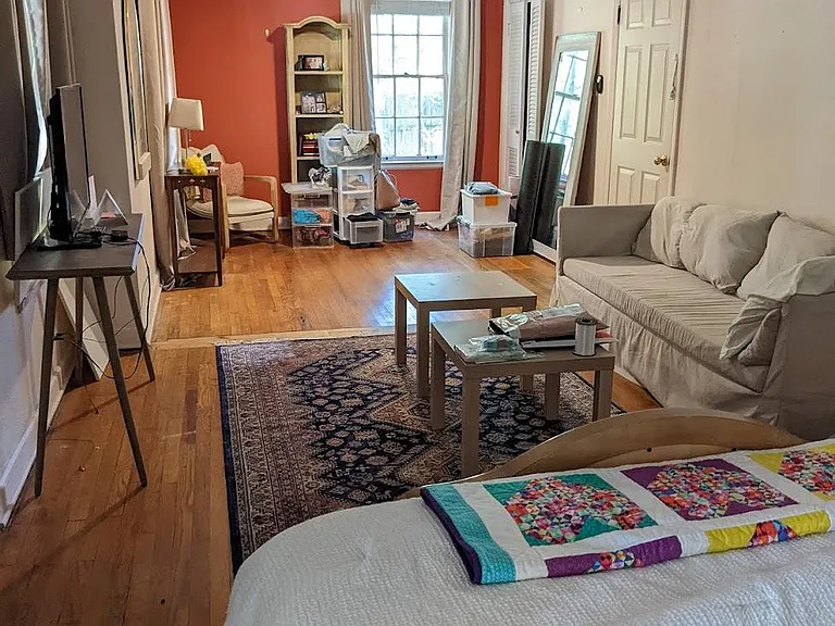 Downstairs Front Bedroom w Separate Entrance 18x24