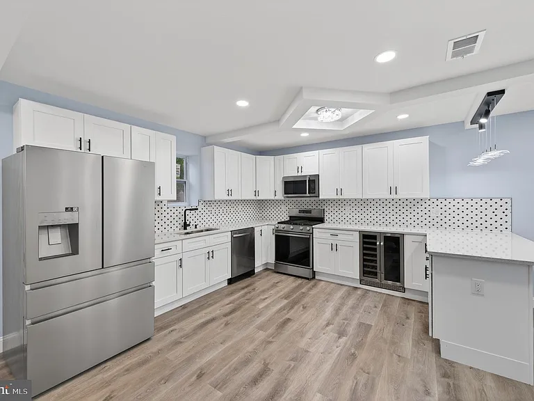 5306 Ethelbert Ave — Photo 6