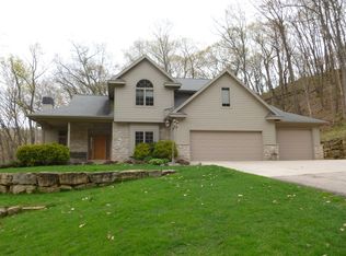 7693 Lone Pine Rd, Barneveld, WI 53507