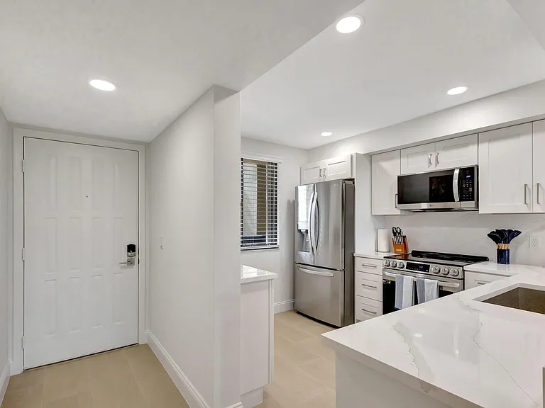 501 S Seas Dr #202 — Photo 27