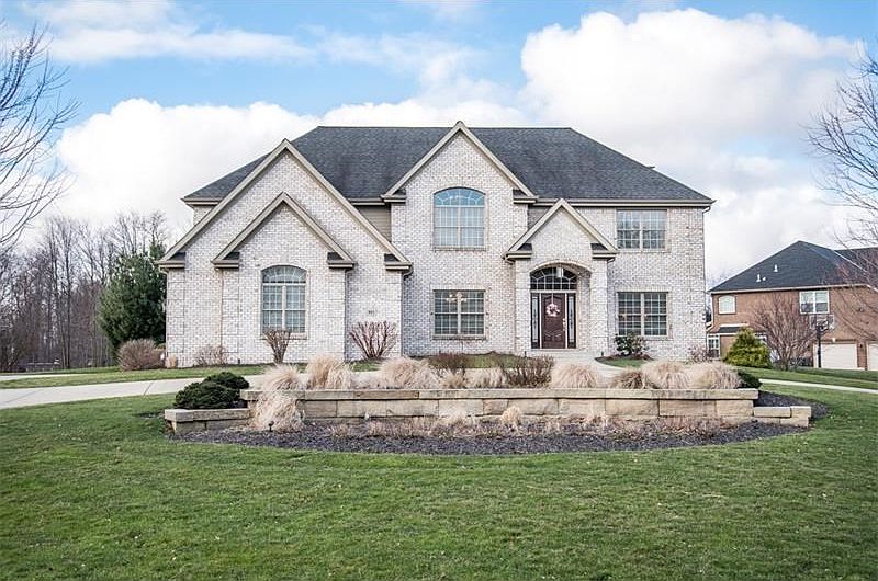Beautiful all brick 5 bedroom, 5 1/2 bath home in top rated North Allegheny S.D. Great curb appeal w