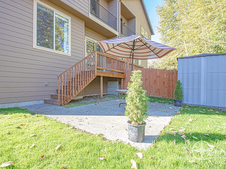 188 N 41st Pl — Photo 36