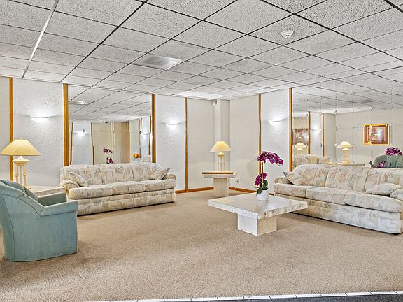 2nd image of 9346 Landings Ln Unit 401