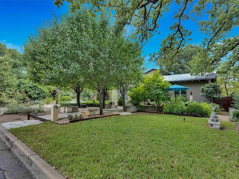 1306 Norwood Rd #A — Photo 2