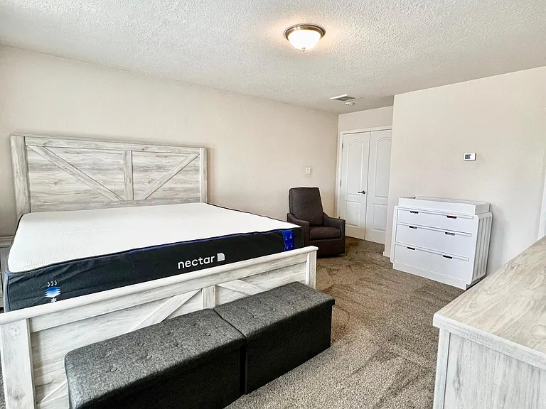 10919 Fort Point Ln NE — Photo 48