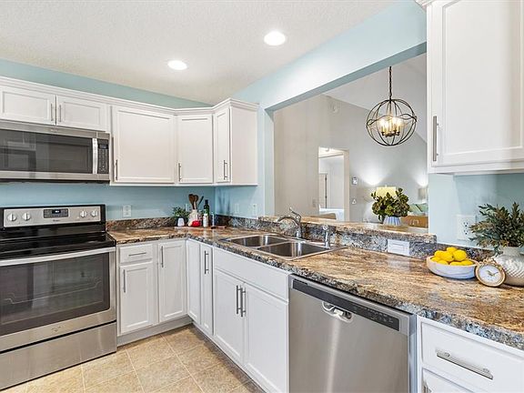 5th image of 3104 BLACKSTOCK WAY