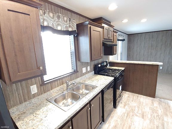 5th image of 23 Apple Ln
