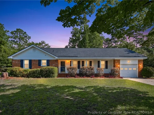 3724 Masters Dr, Hope Mills, NC 28348