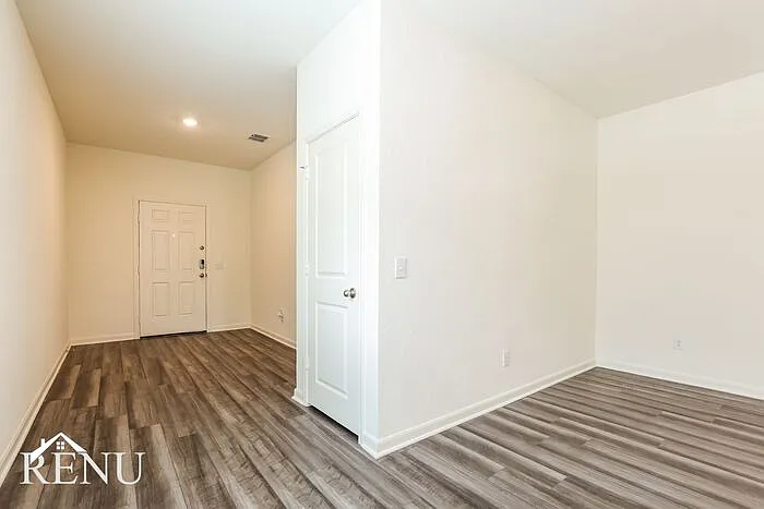 13715 Summer Light St — Photo 9