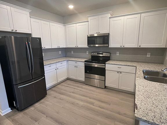 5th image of 2601 Salem Creek Dr
