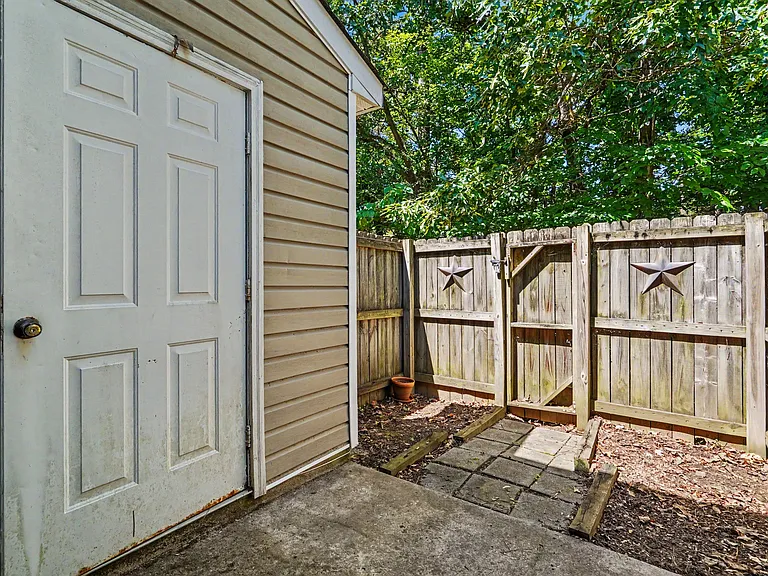 3238 Summercroft Ln #1 — Photo 10