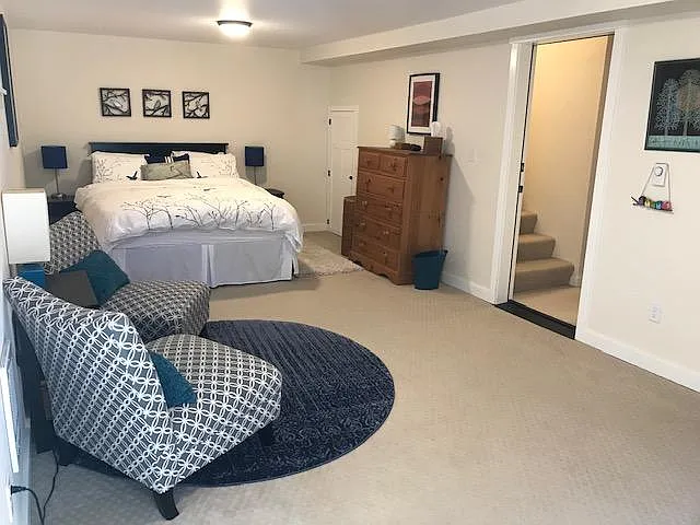Basement ensuite bedroom