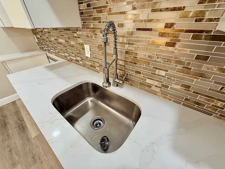 248 Greenwich St — Photo 29