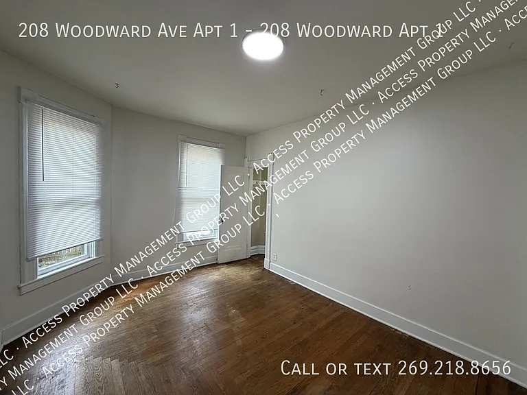 208 Woodward Ave #1 — Photo 23