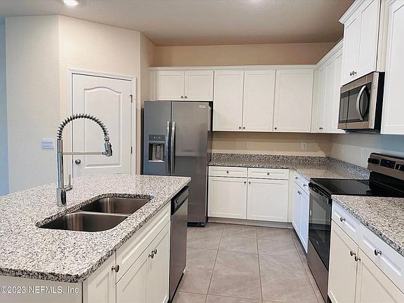 4th image of 279 Pasarela Dr