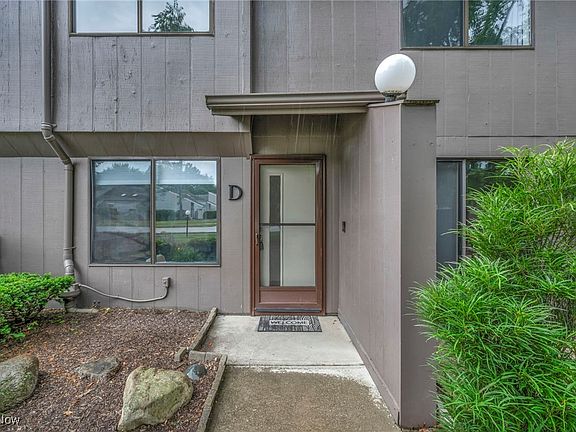 3rd image of 1500 Cedarwood Dr #1D