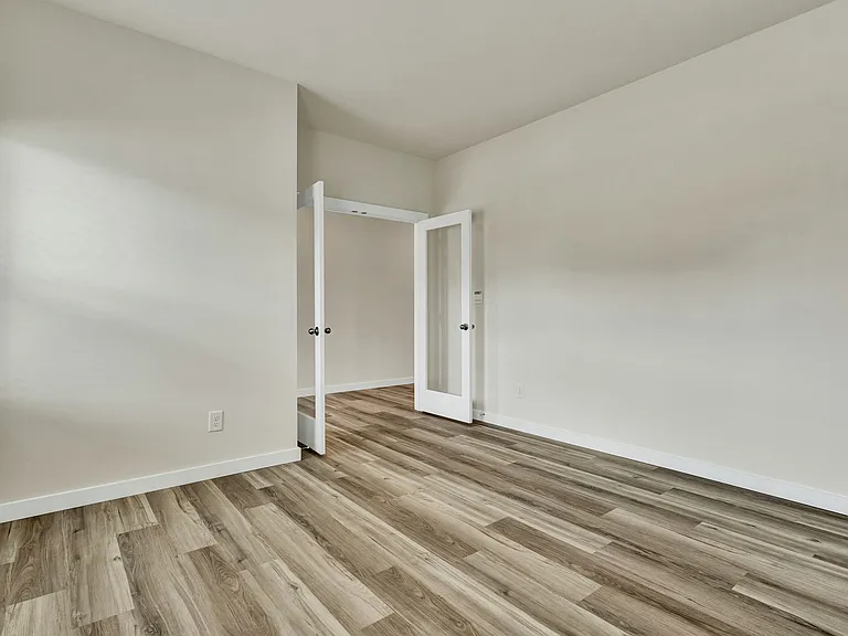 8501 Mulberry Way — Photo 18