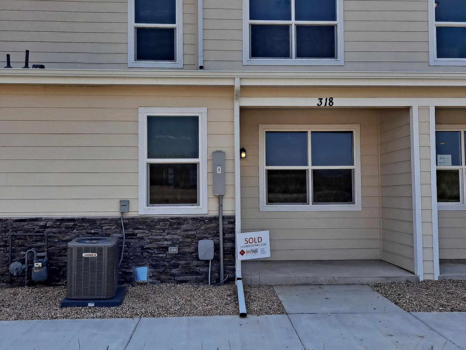 320 S 4th St — Photo 1