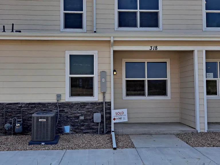 318 S 4th Ct #318 — Photo 1