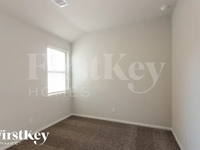 11032 Patriot Ct — Photo 12