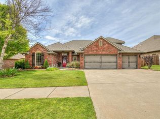 16209 Old Oak Dr, Edmond, OK 73013