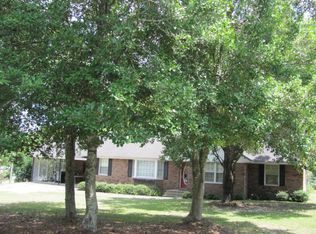 60 J A Yawn Rd, Hazlehurst, GA 31539