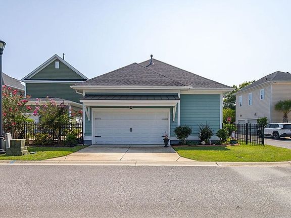 5th image of 811 Johnson Ave.