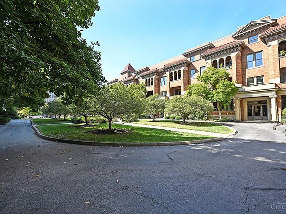4th image of 2356 Park Ave Unit 61