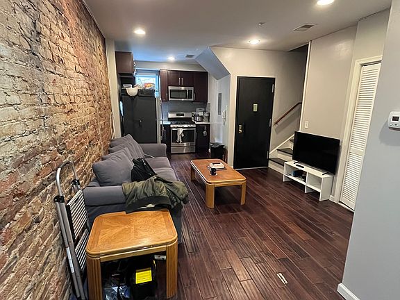 4th image of 244 Race St #3