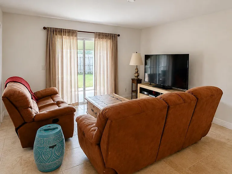12497 Guilford Way — Photo 3