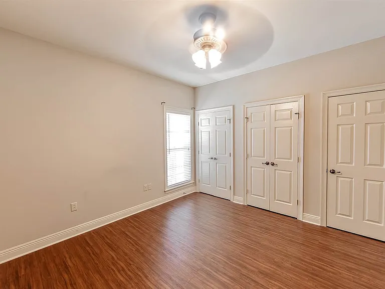 1403 Saint Charles St #203 — Photo 8