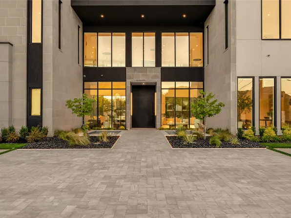 10011 Lennox Ln, Dallas, TX 75229