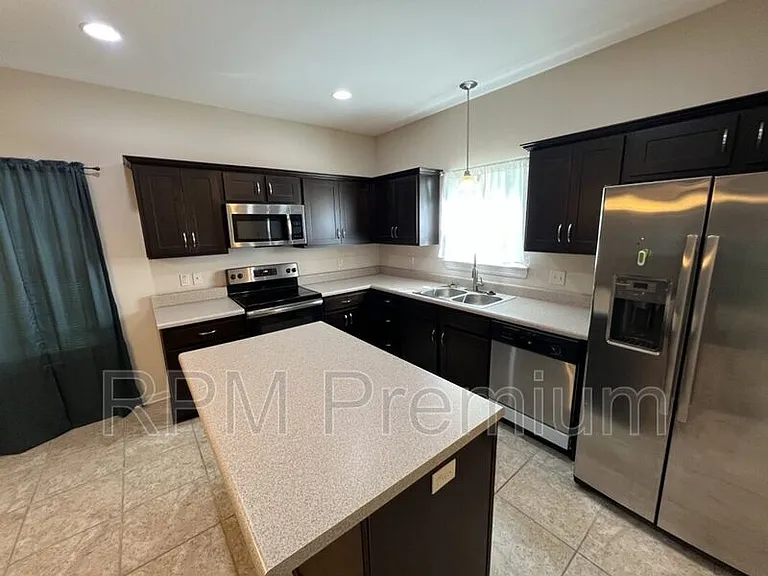8614 Forestwood Ave — Photo 13