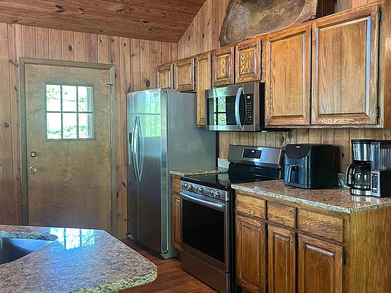240 Rose Ln — Photo 25