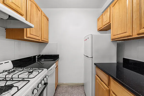 Rented by Compass | media 9