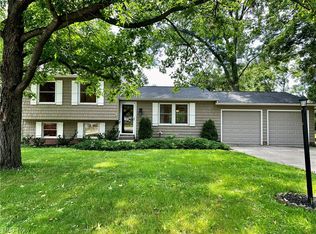 810 Ridgeview Dr, Medina, OH 44256