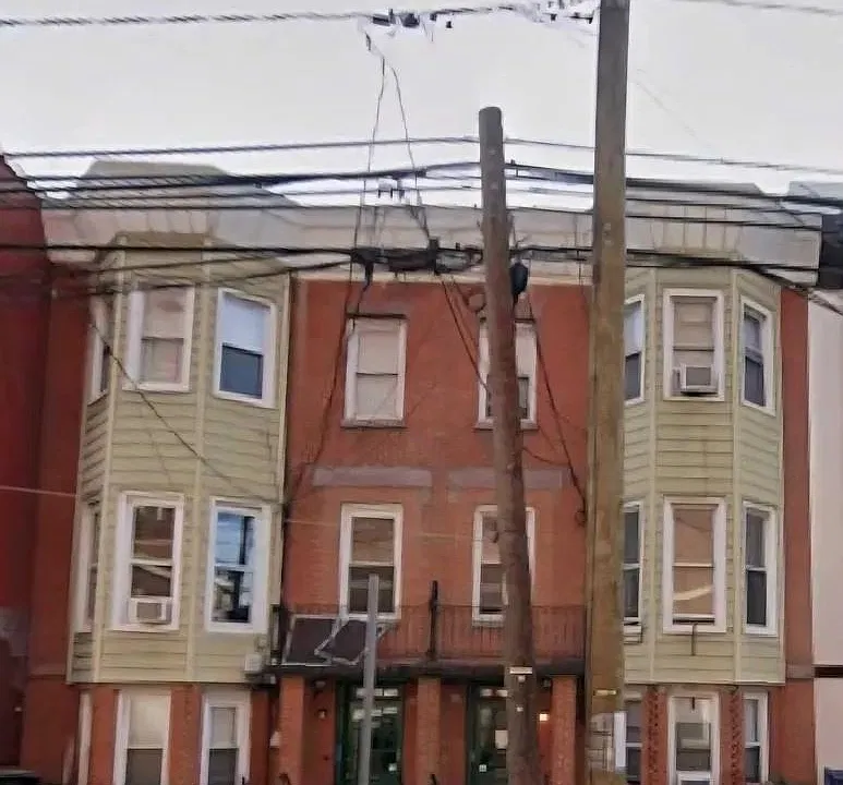262 Summit Ave #2