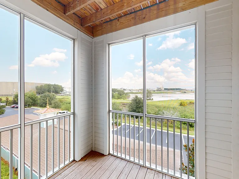 Essex Luxe Apartments — Photo 72