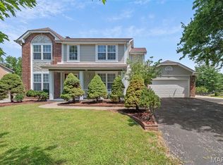 20 Golden Ridge Ct, Saint Charles, MO 63304