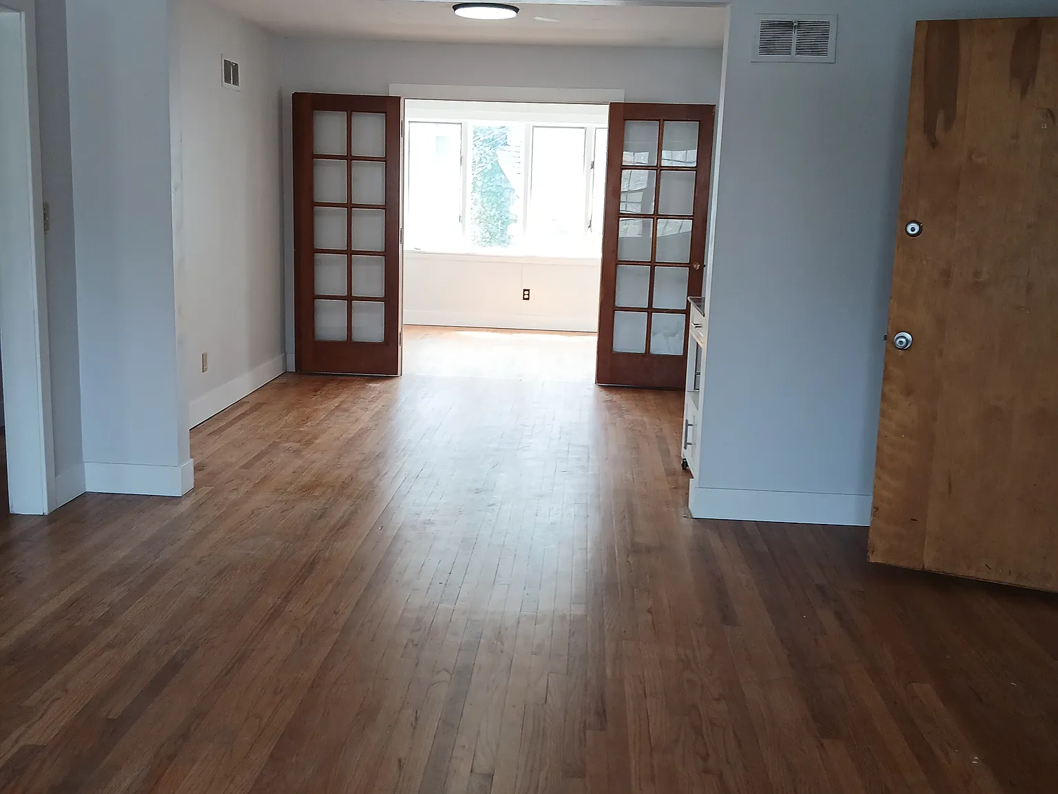 3 bed, 1700 sqft, $1,575 — Photo 2