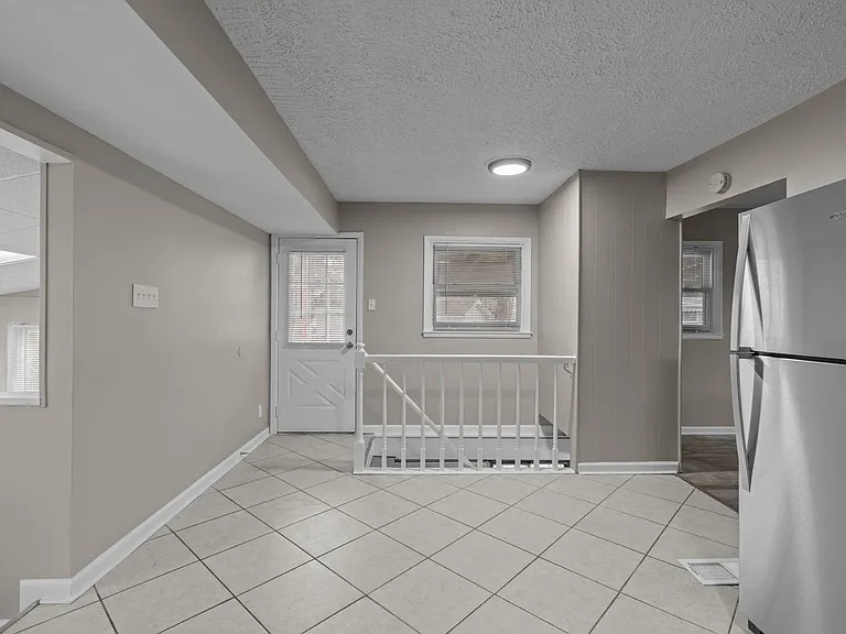 10518 Gretna Cir — Photo 11