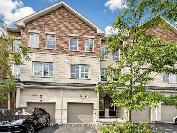 9 Karl Williams Ln, Markham, ON L3S 0C7
