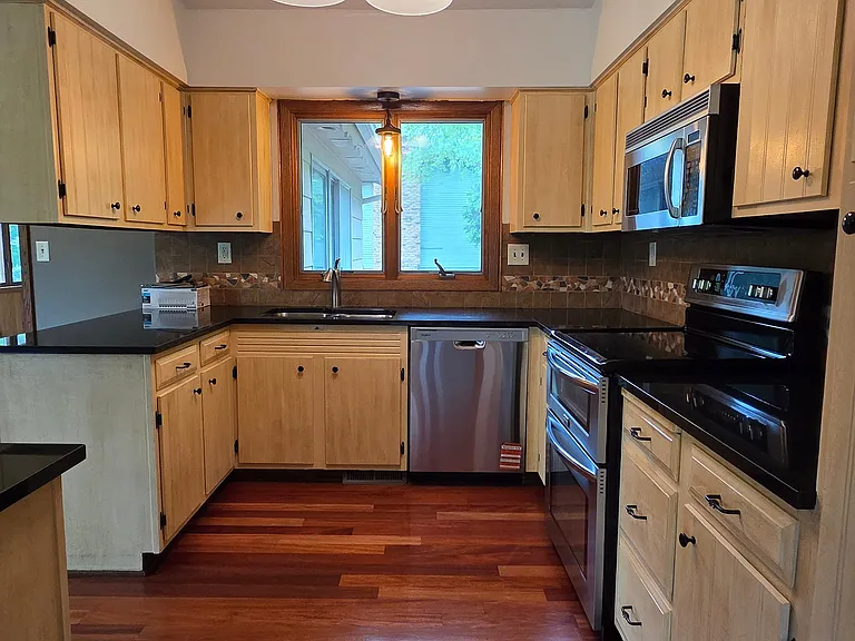 703 Northern Hills Dr NE — Photo 52