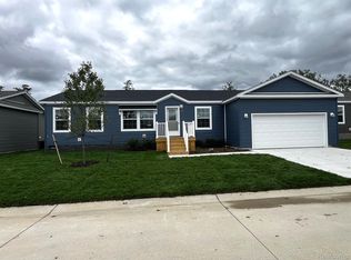 2765 Naples Ct, Lapeer, MI 48446