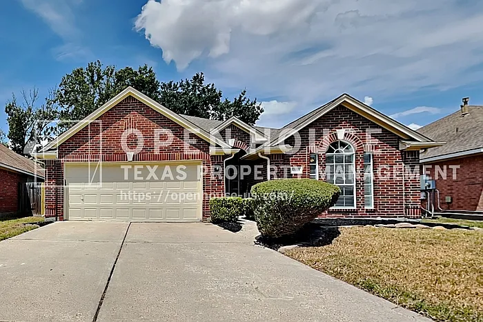 30915 Trinket Dr