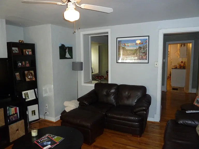 4427 Silverwood St — Photo 2
