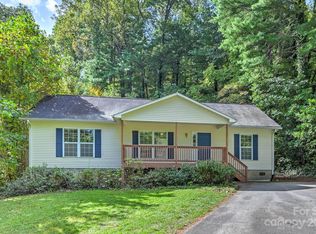 146 Charland Forest Rd, Asheville, NC 28803
